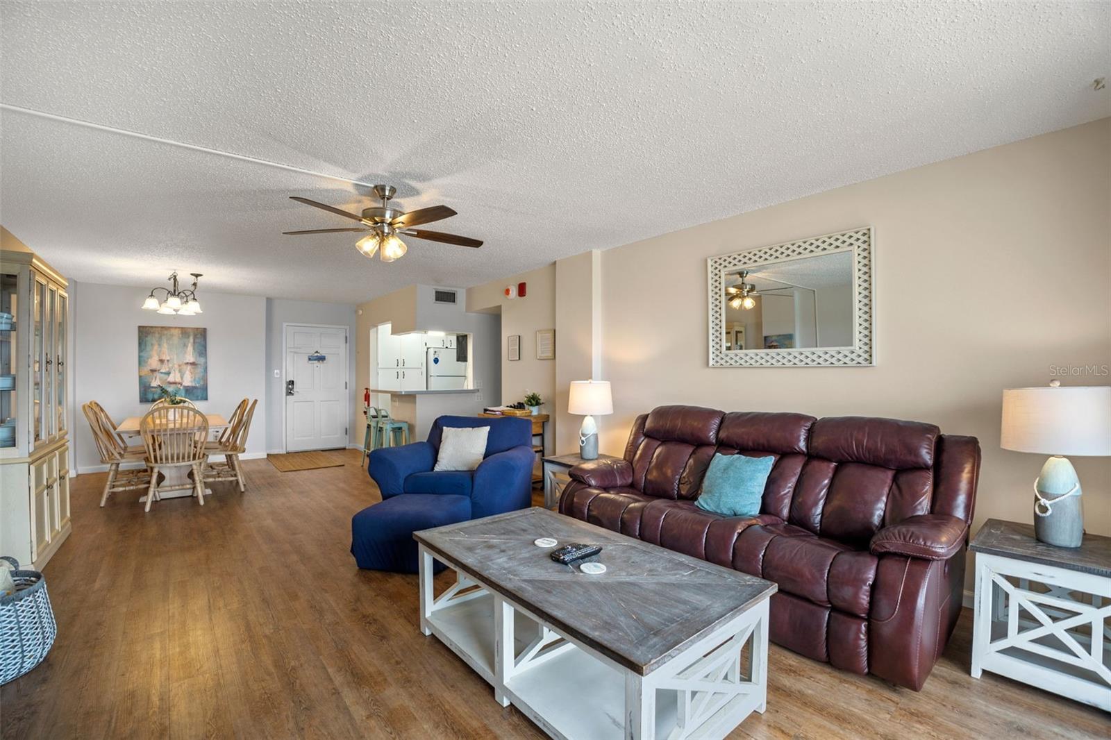 Image 16 of 53 For 1575 Ocean Shore Boulevard J050