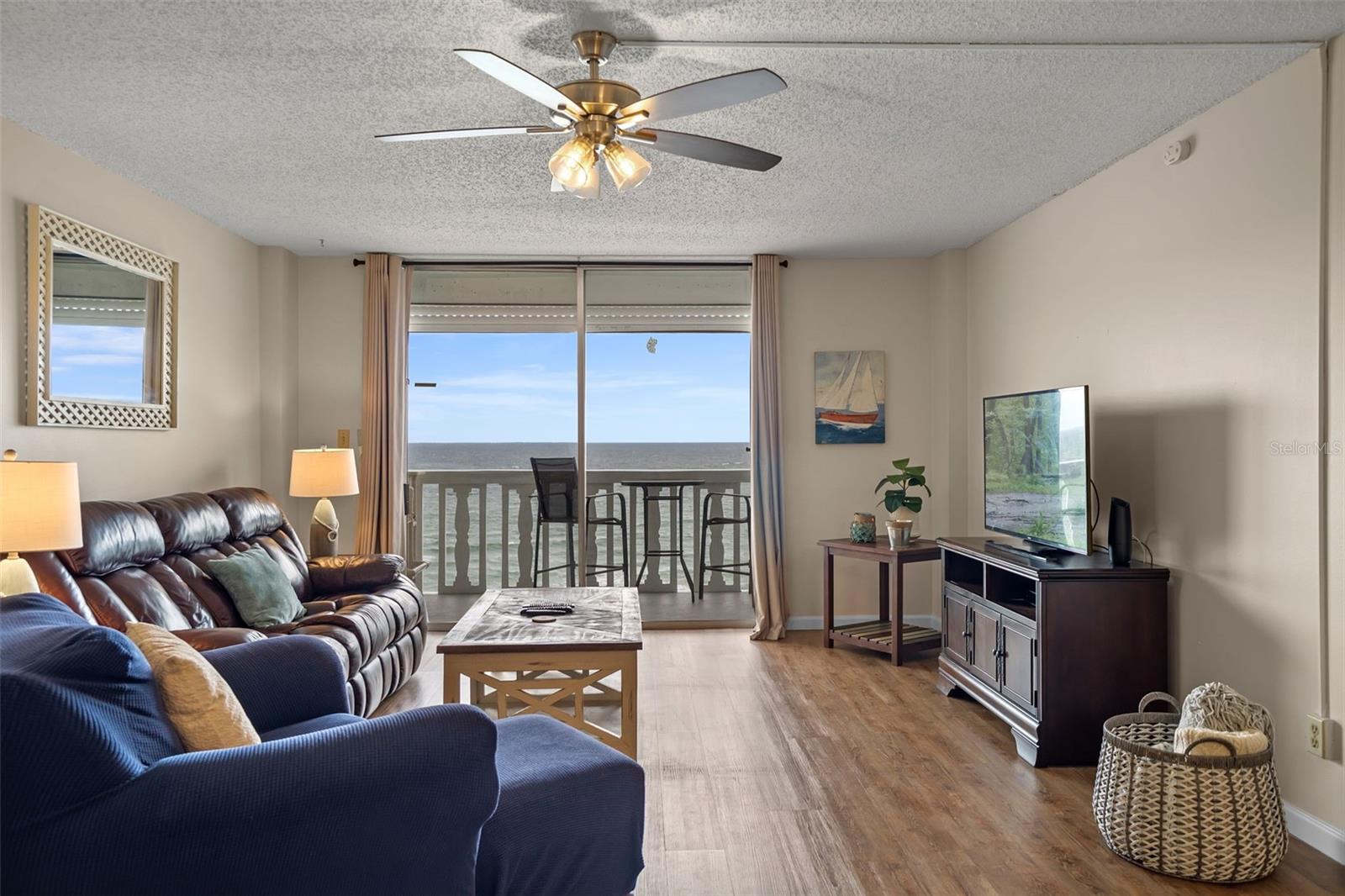 Image 8 of 53 For 1575 Ocean Shore Boulevard J050