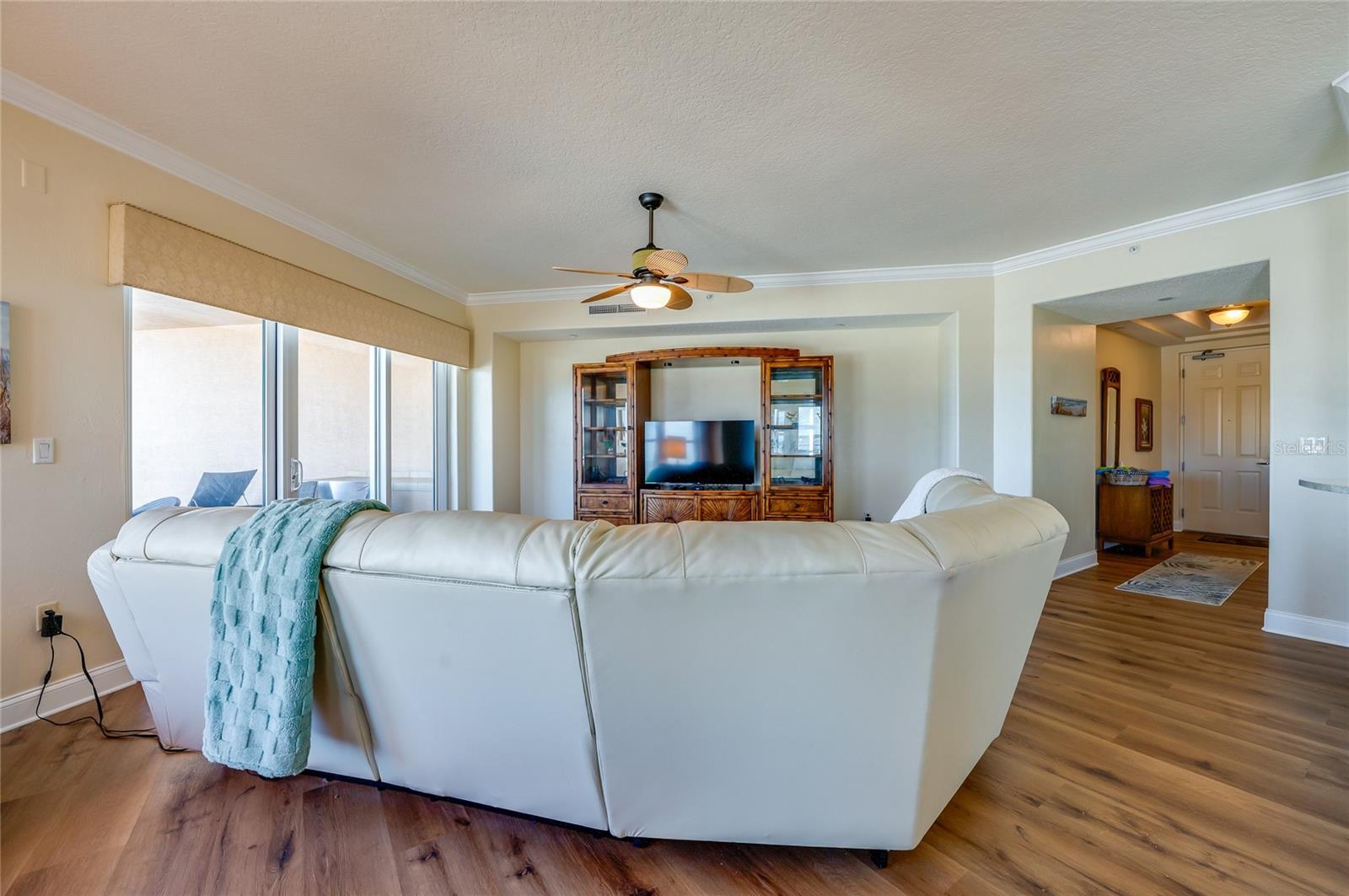 Image 15 of 49 For 3245 Atlantic Avenue 601