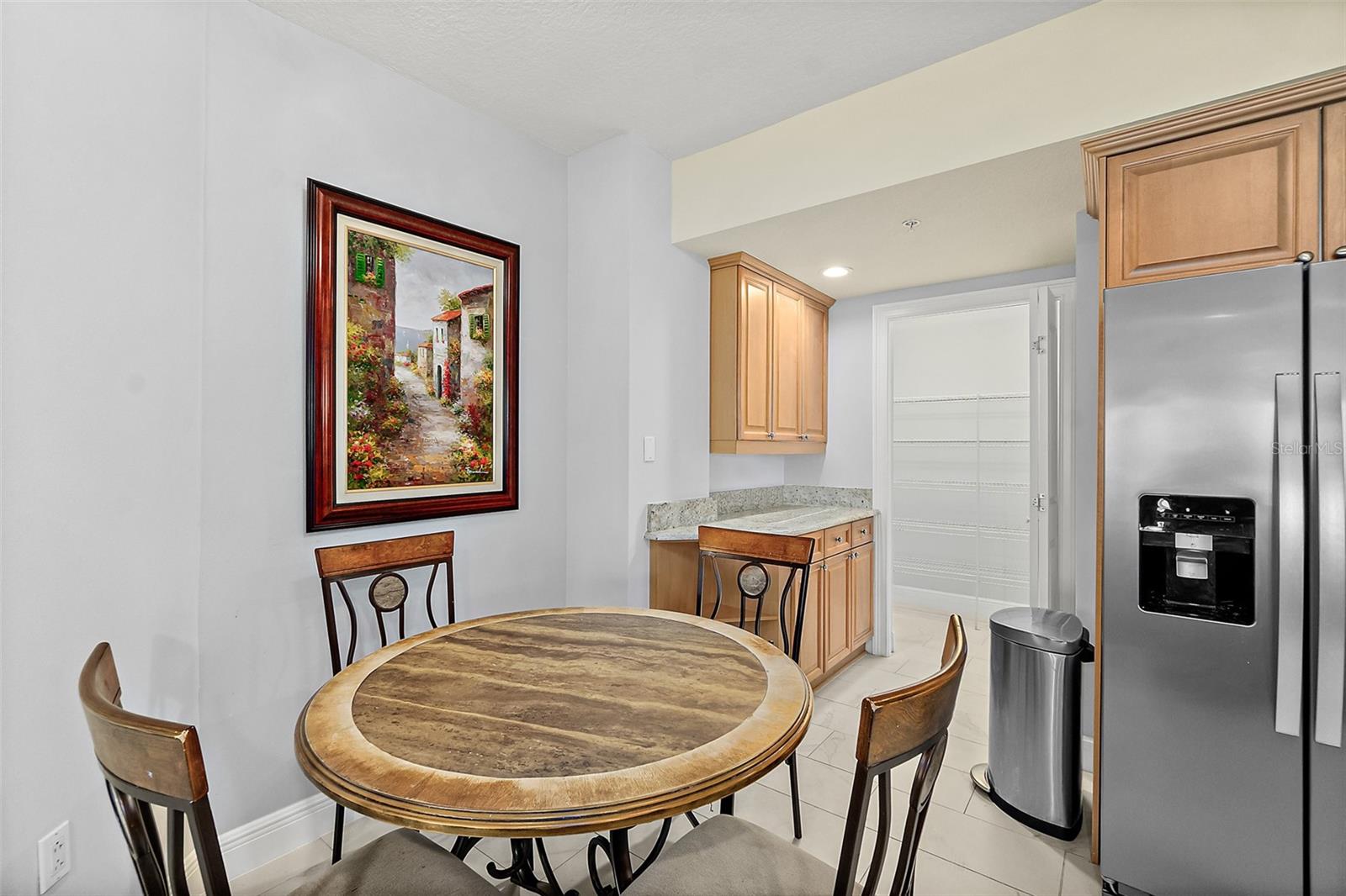 Image 17 of 46 For 2901 Atlantic Avenue 502