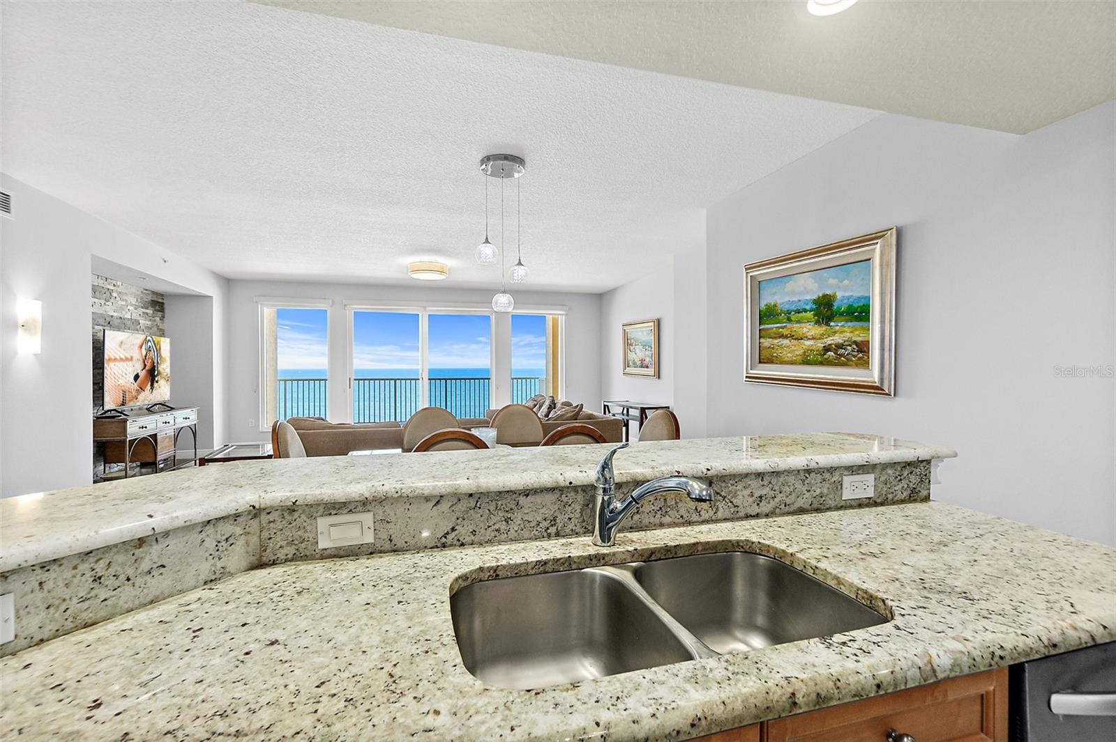 Image 19 of 46 For 2901 Atlantic Avenue 502