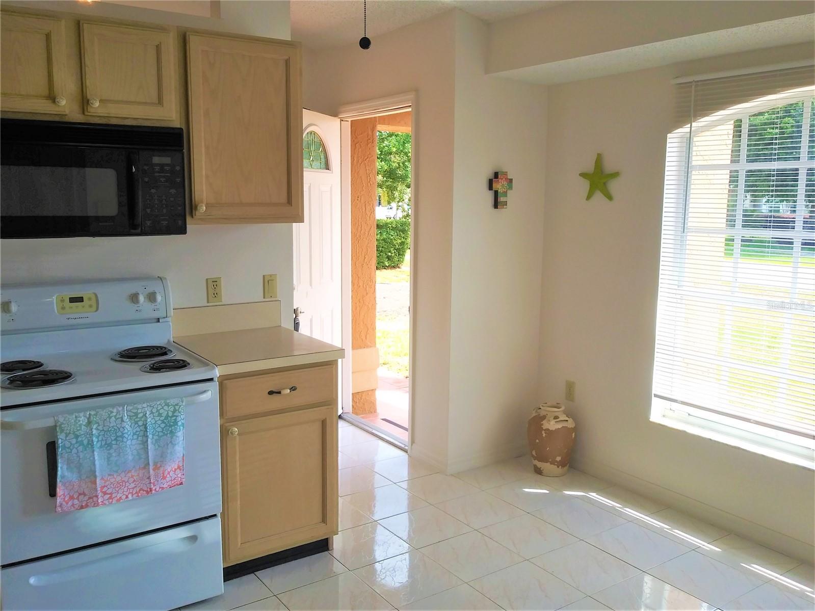 Image 4 of 20 For 2588 Academy Avenue