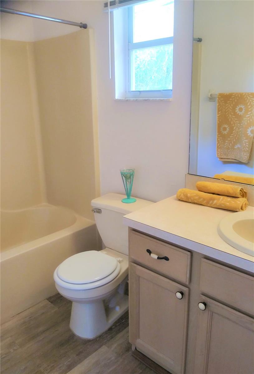 Image 7 of 20 For 2588 Academy Avenue