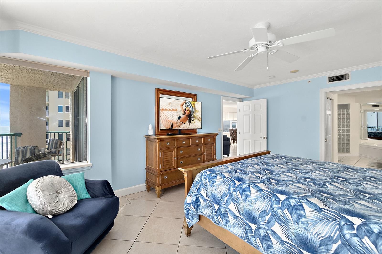 Image 19 of 64 For 3315 Atlantic Avenue 1108
