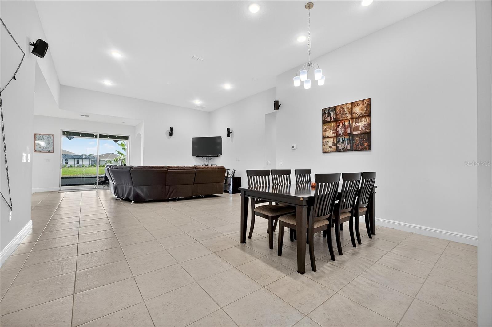 Image 7 of 58 For 4398 Lago Vista Drive