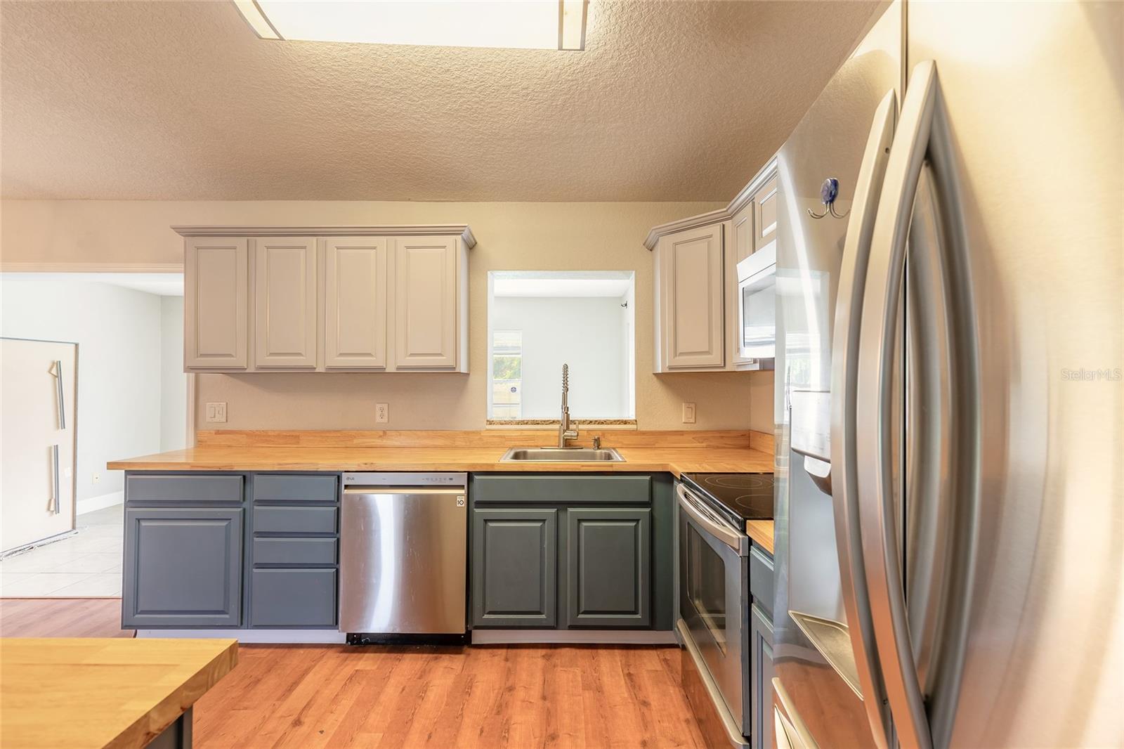 Image 16 of 51 For 1599 Courtland Boulevard