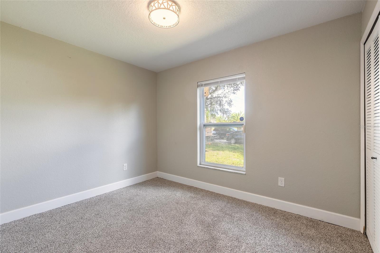 Image 20 of 51 For 1599 Courtland Boulevard