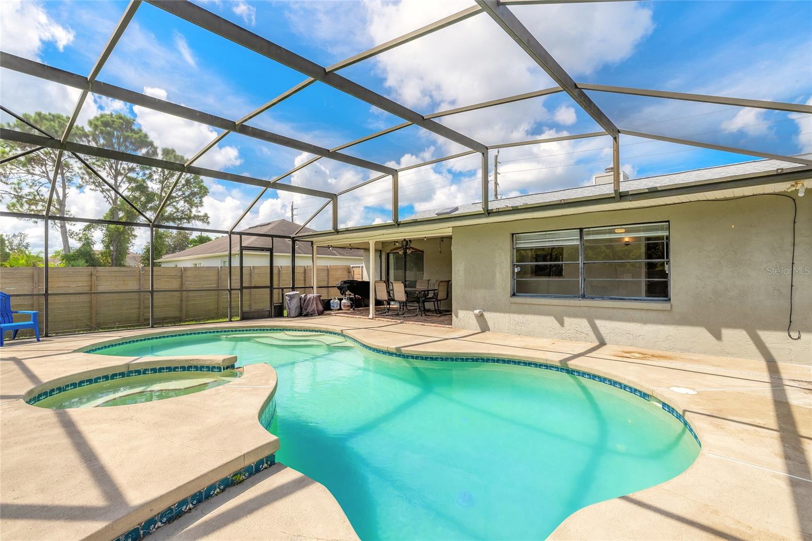 Image 31 of 51 For 1599 Courtland Boulevard