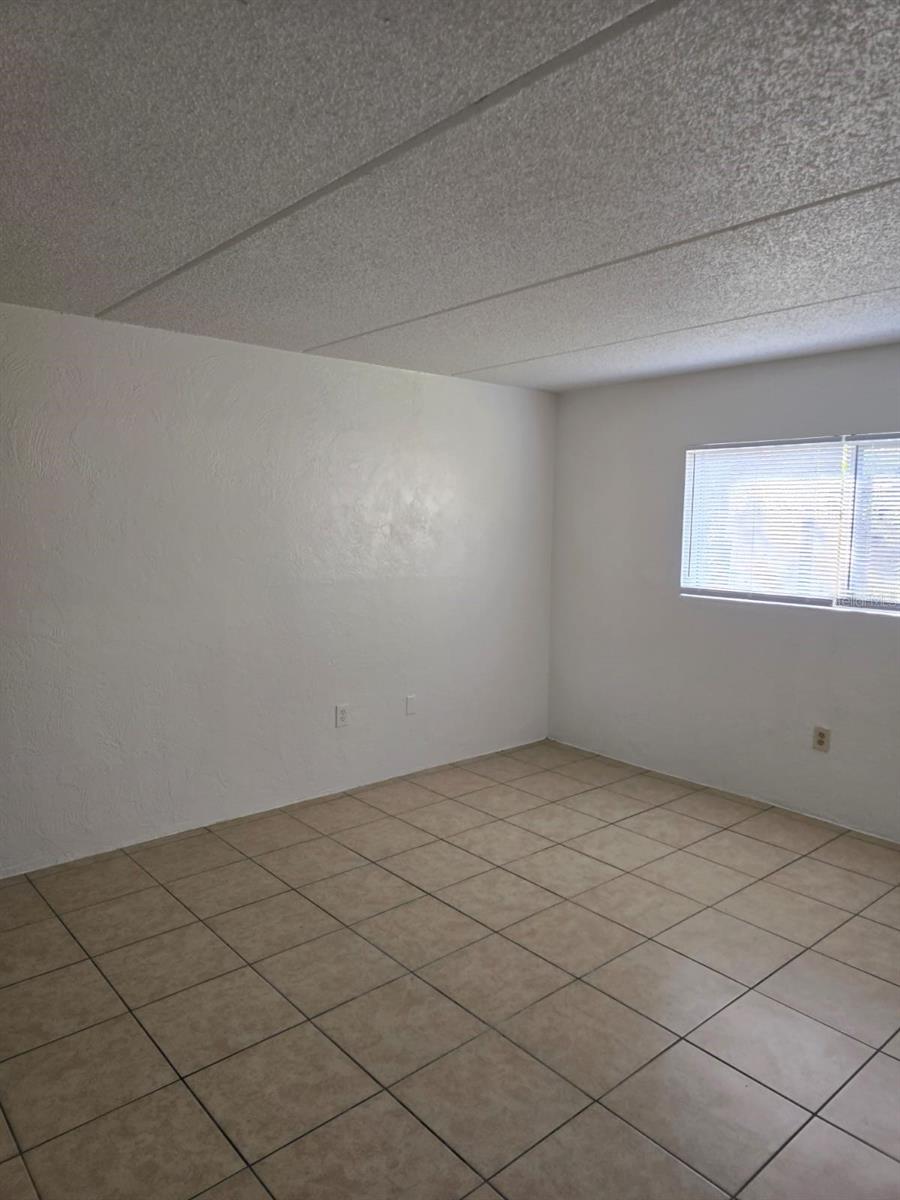 Image 15 of 19 For 1216 Kennedy Road 13