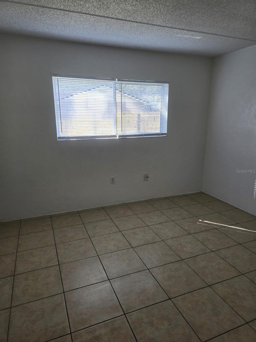 Image 17 of 19 For 1216 Kennedy Road 13