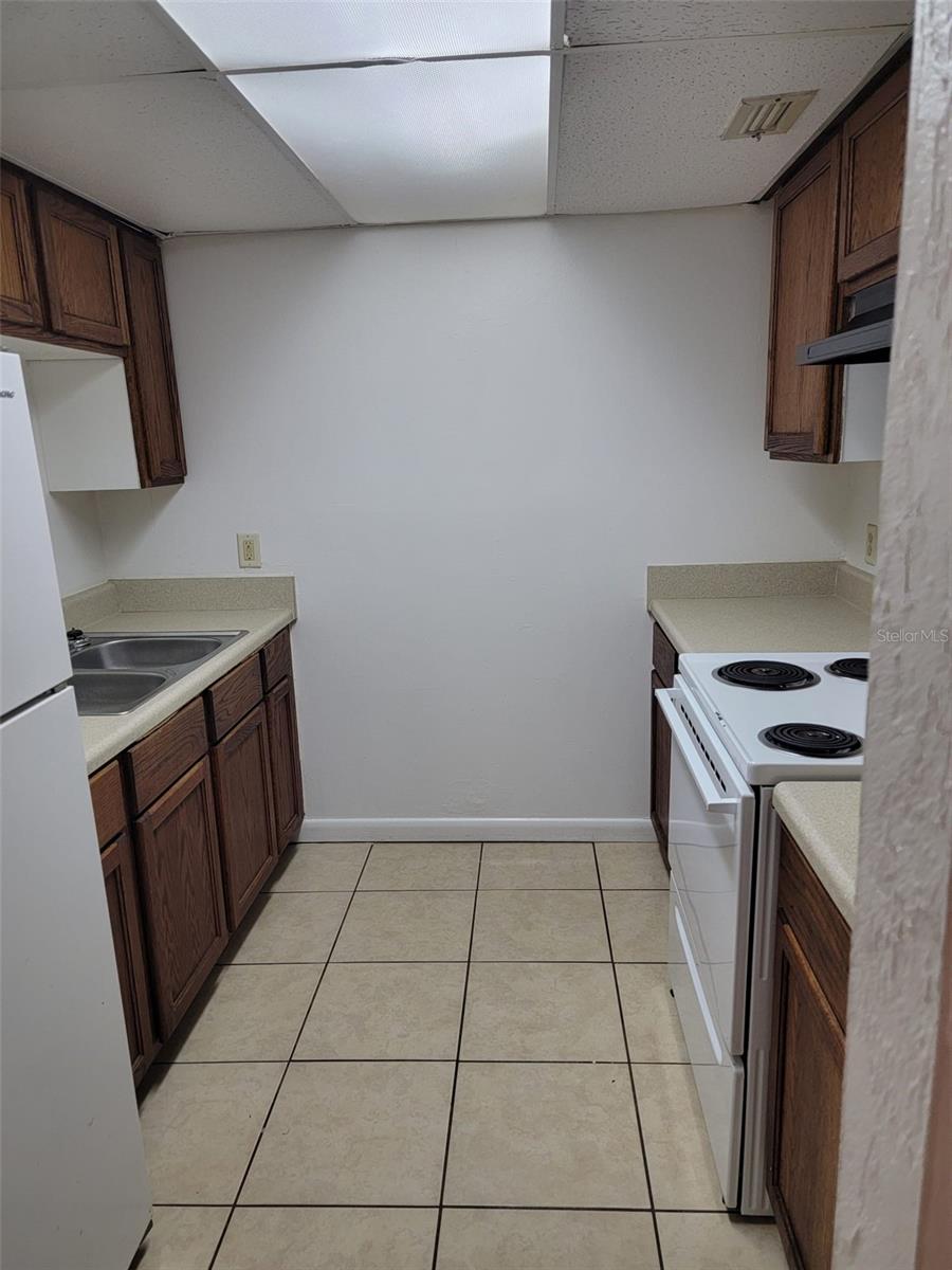 Image 4 of 14 For 1216 Kennedy Road 9