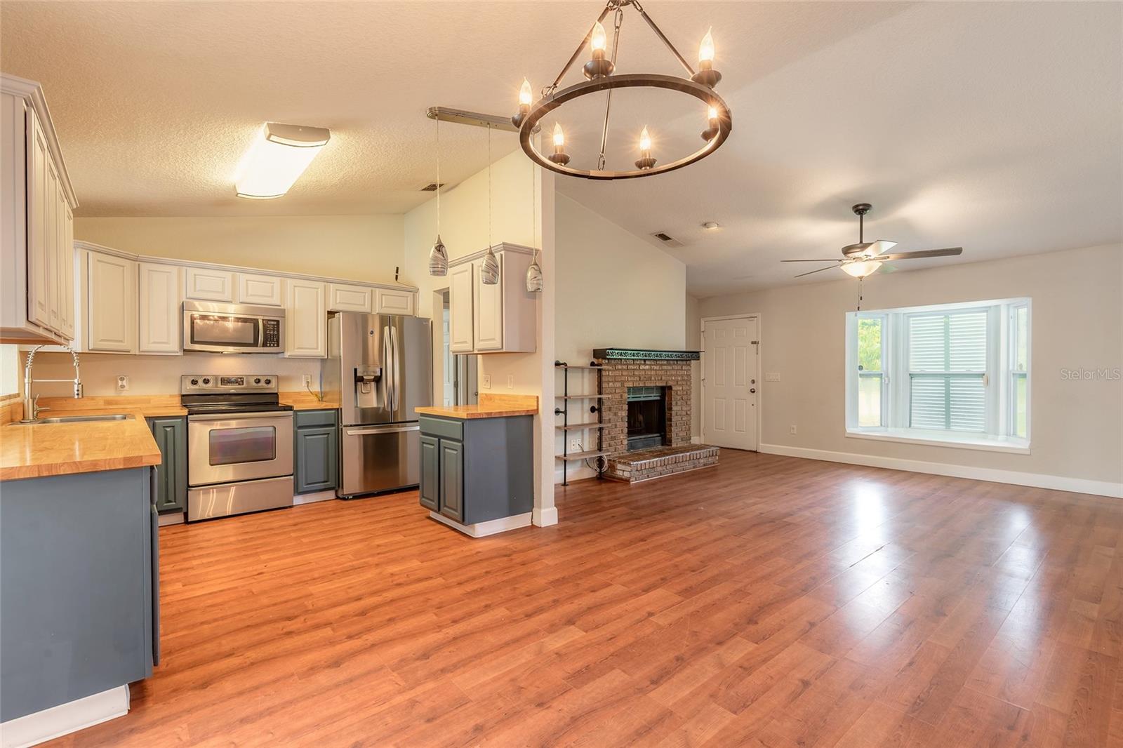 Image 12 of 49 For 1599 Courtland Boulevard