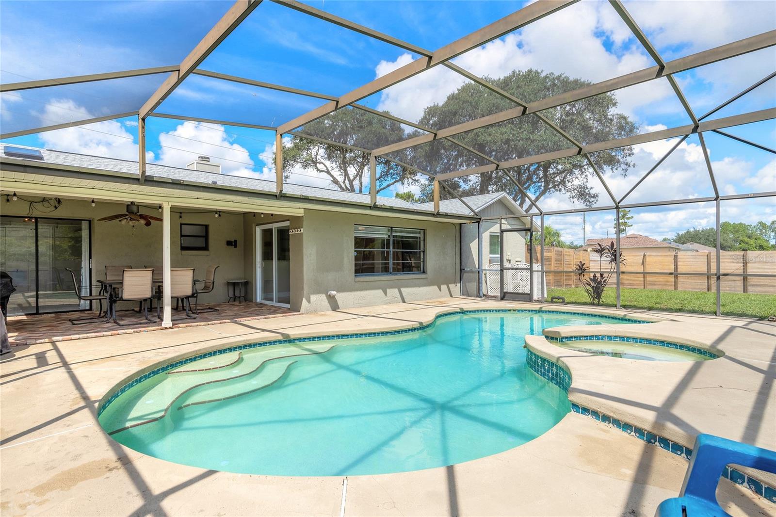 Image 31 of 49 For 1599 Courtland Boulevard