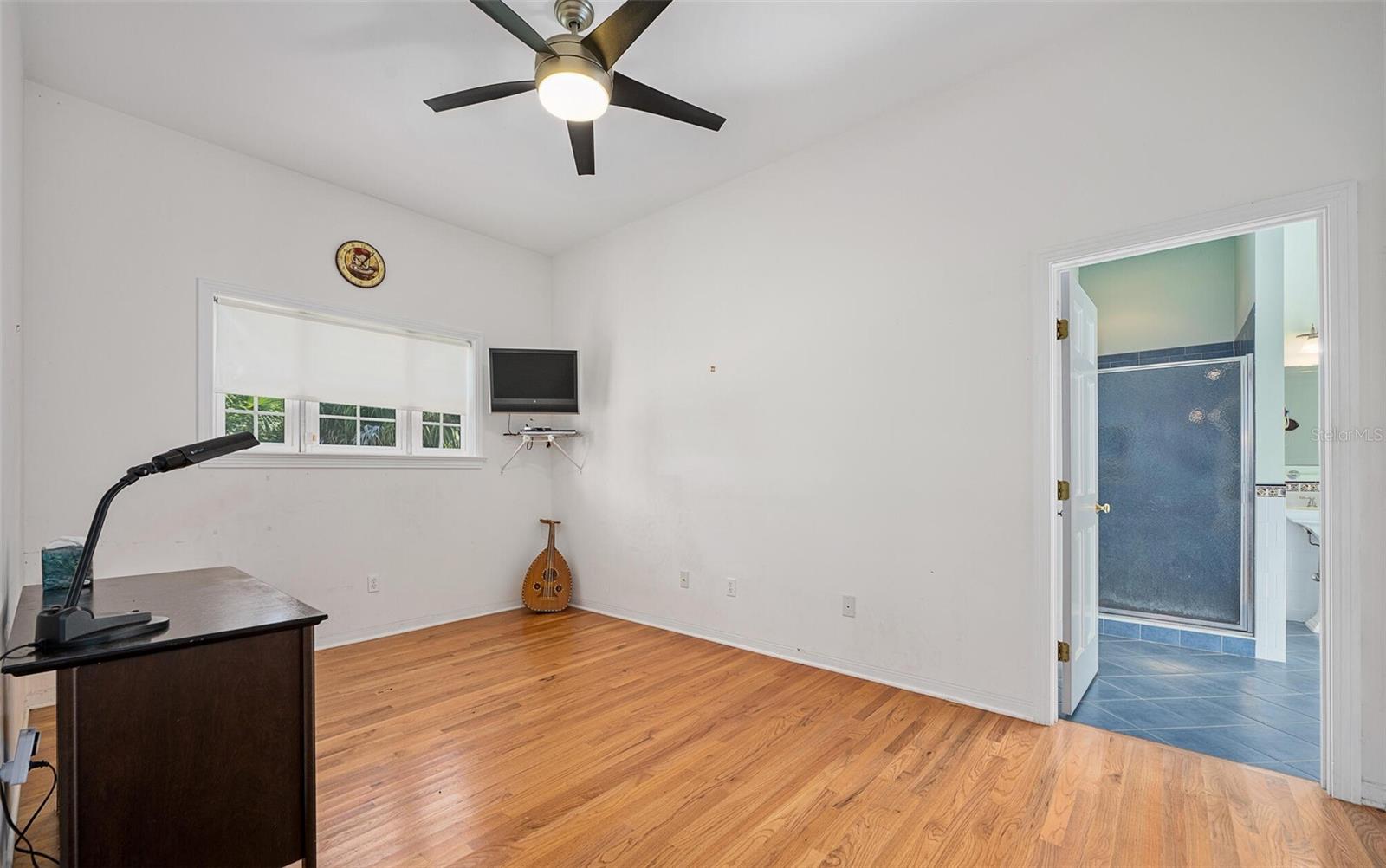 Image 35 of 55 For 307 John Anderson Drive