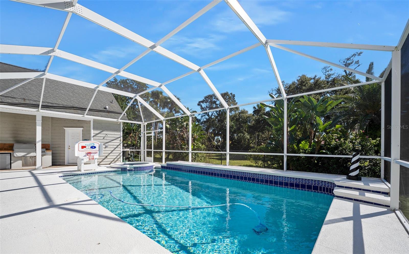 Image 38 of 55 For 307 John Anderson Drive
