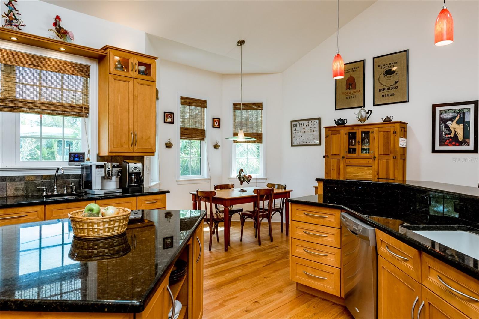 Image 9 of 55 For 307 John Anderson Drive