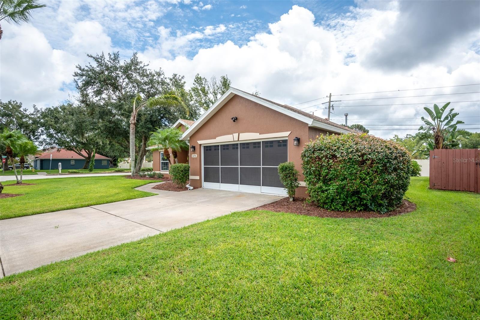 Image 42 of 57 For 1490 Surrey Park Drive