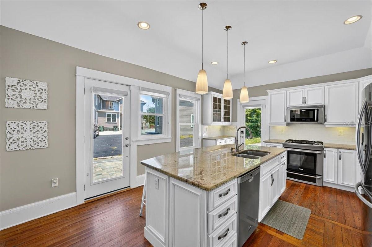 Image 38 of 63 For 1215 Peninsula Drive