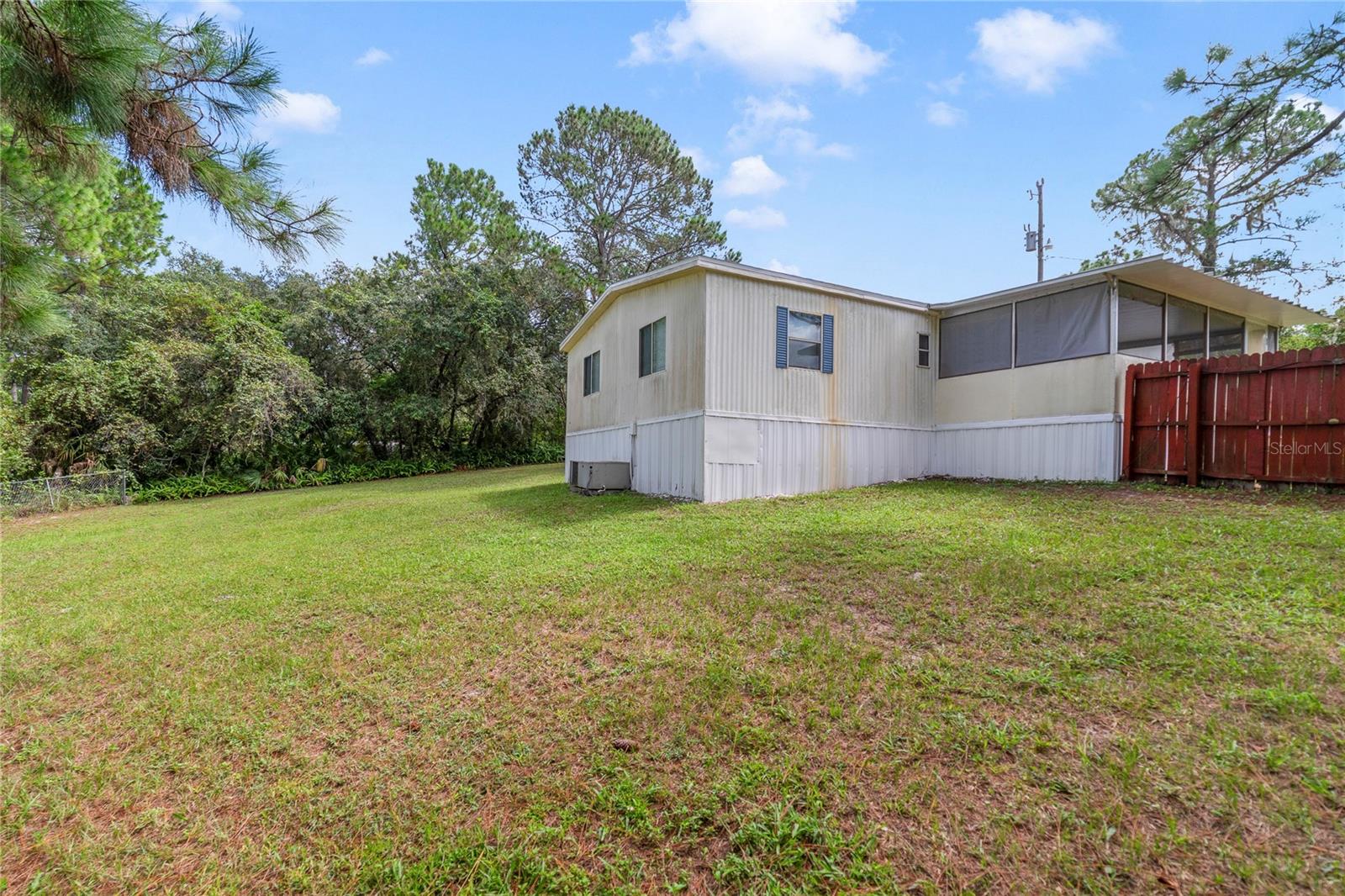 Image 15 of 16 For 44651 Twilight Trail