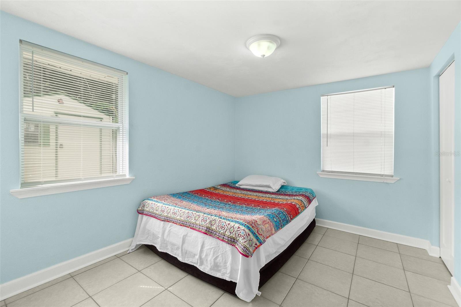Image 13 of 33 For 700 Herbert Street