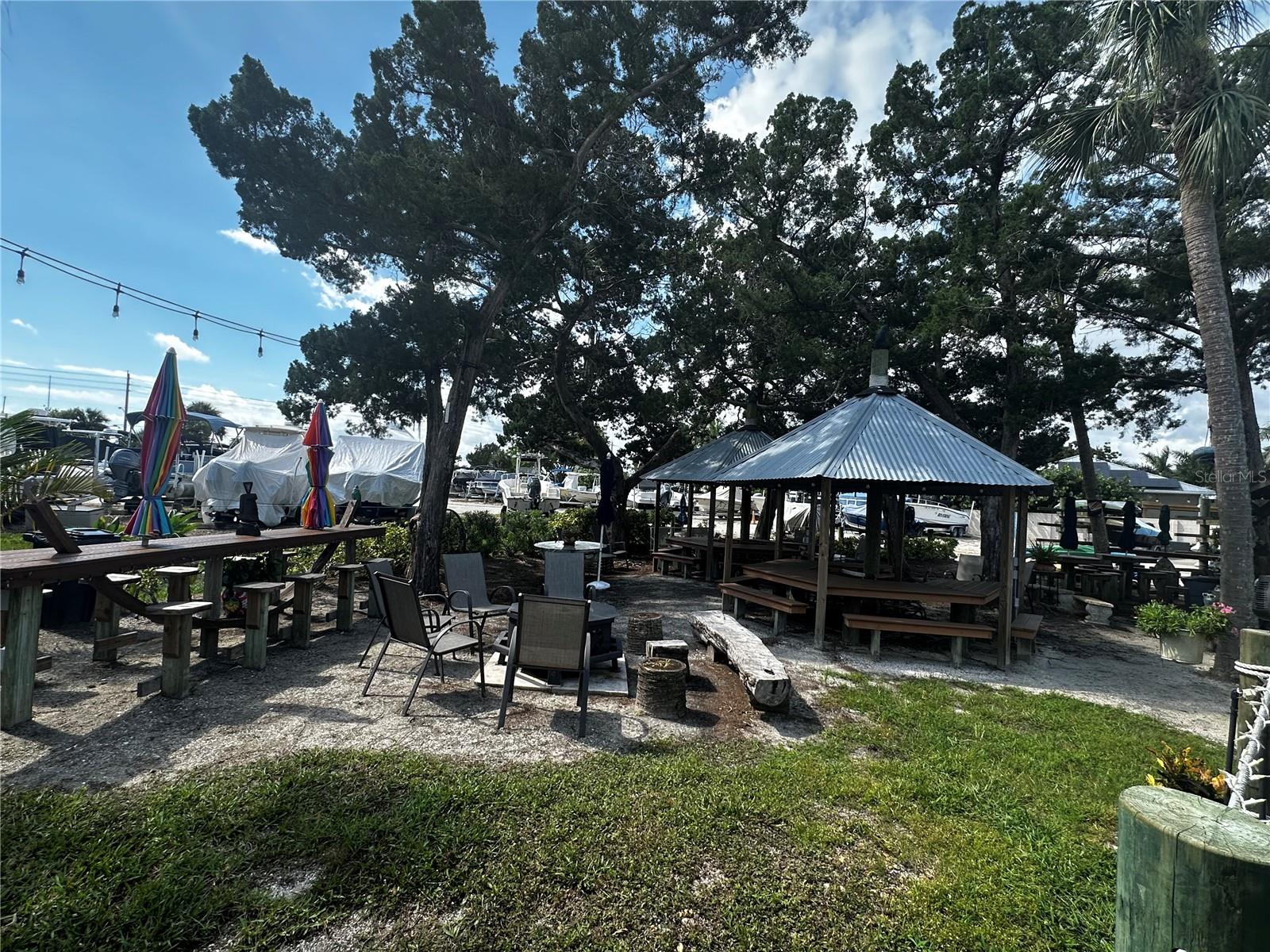 Image 18 of 51 For 462 Bouchelle Drive 104