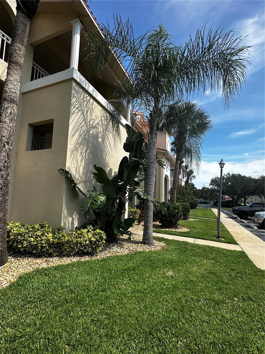 Image 25 of 51 For 462 Bouchelle Drive 104