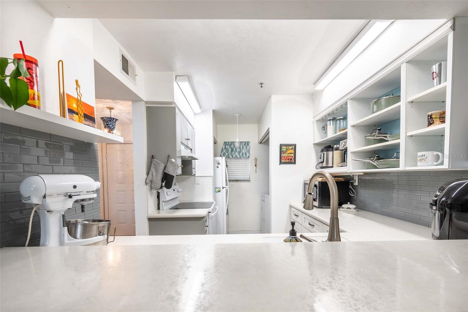 Image 29 of 51 For 462 Bouchelle Drive 104