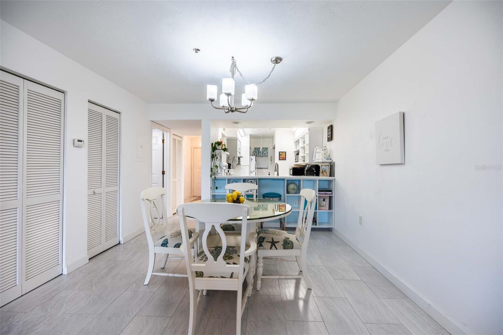 Image 30 of 51 For 462 Bouchelle Drive 104