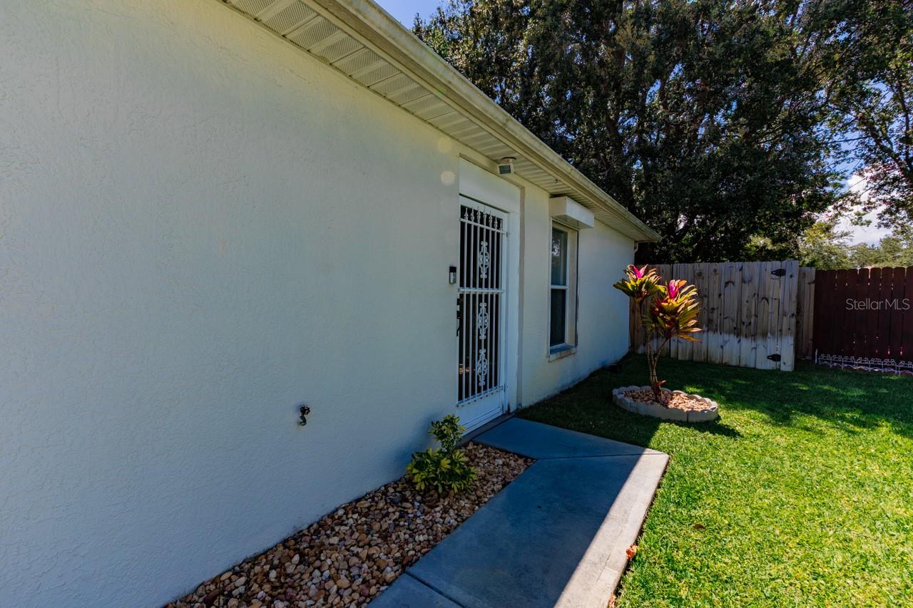 Image 2 of 33 For 814 Barbados Avenue