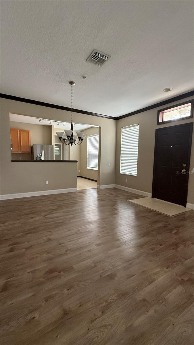 Image 5 of 18 For 6081 Twain Street 101