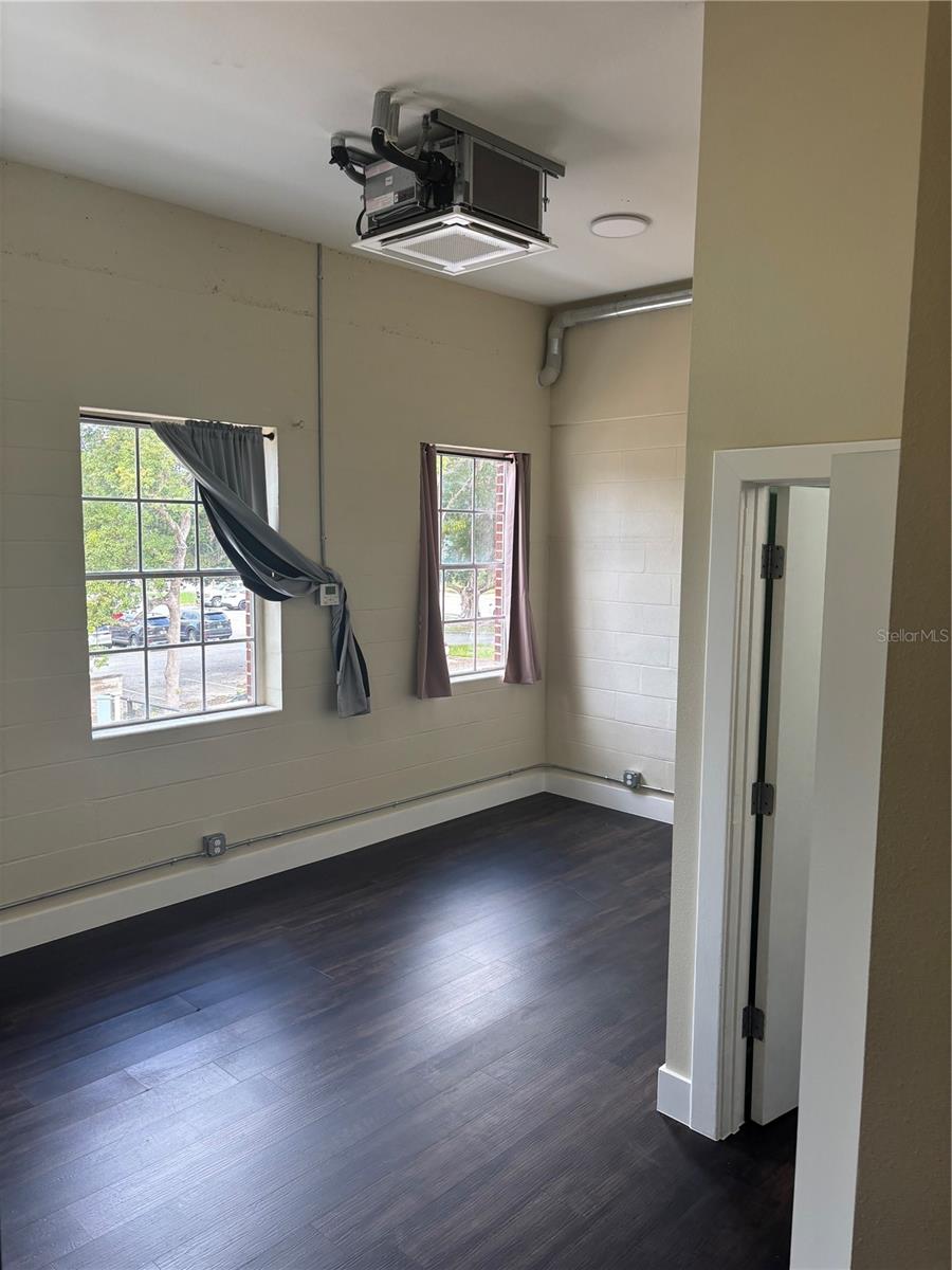 Image 6 of 6 For 306 Wisconsin Avenue 207