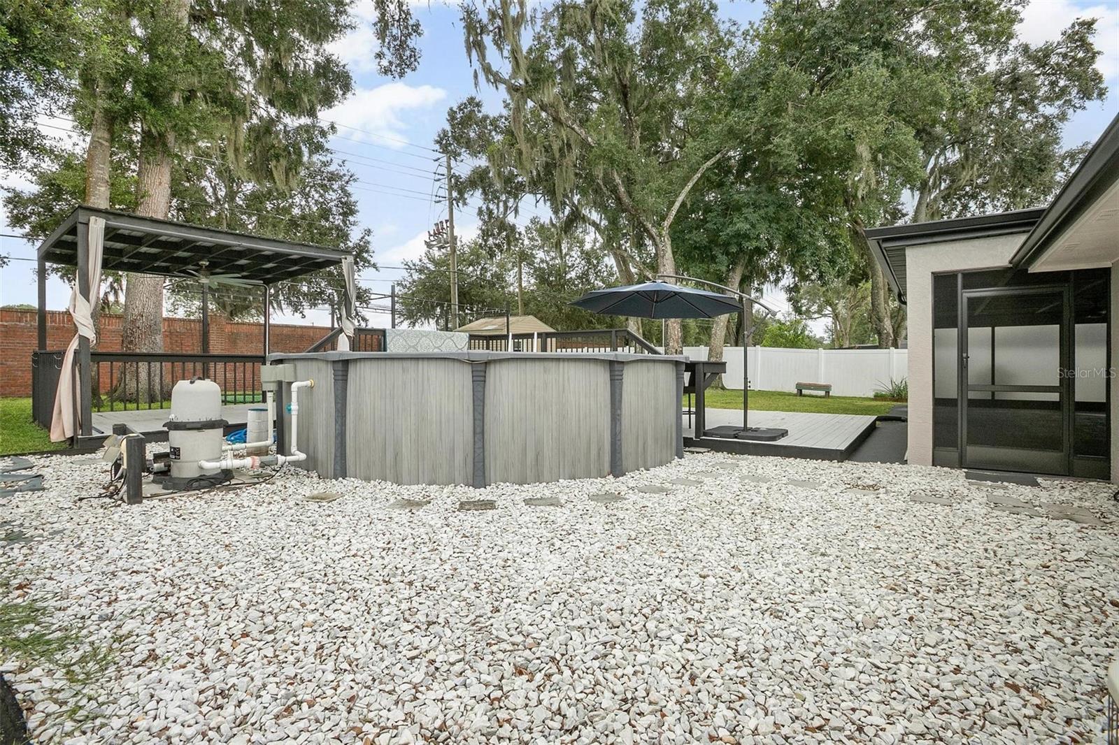 Image 40 of 52 For 679 Endeavour Drive
