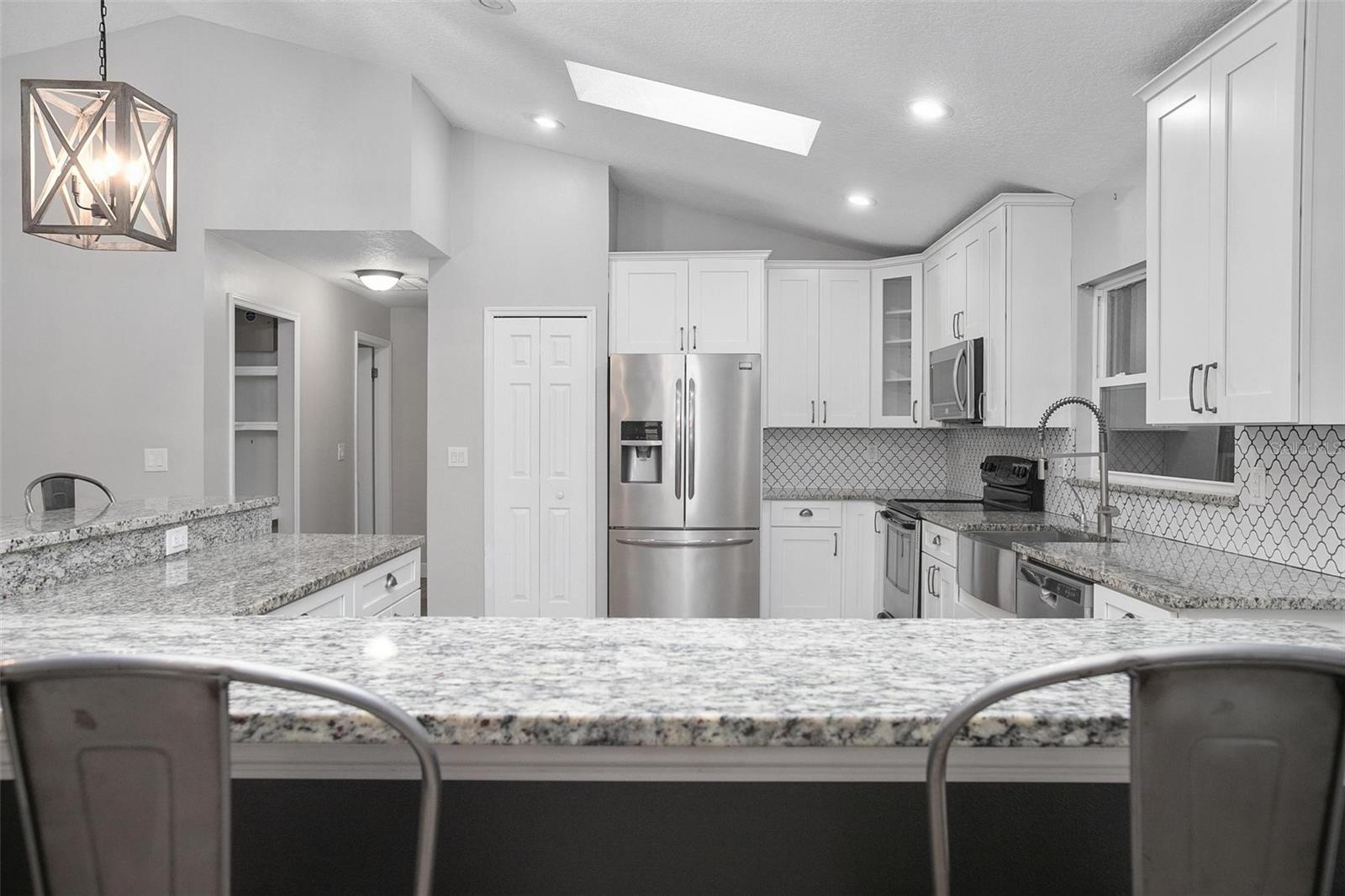Image 6 of 52 For 679 Endeavour Drive