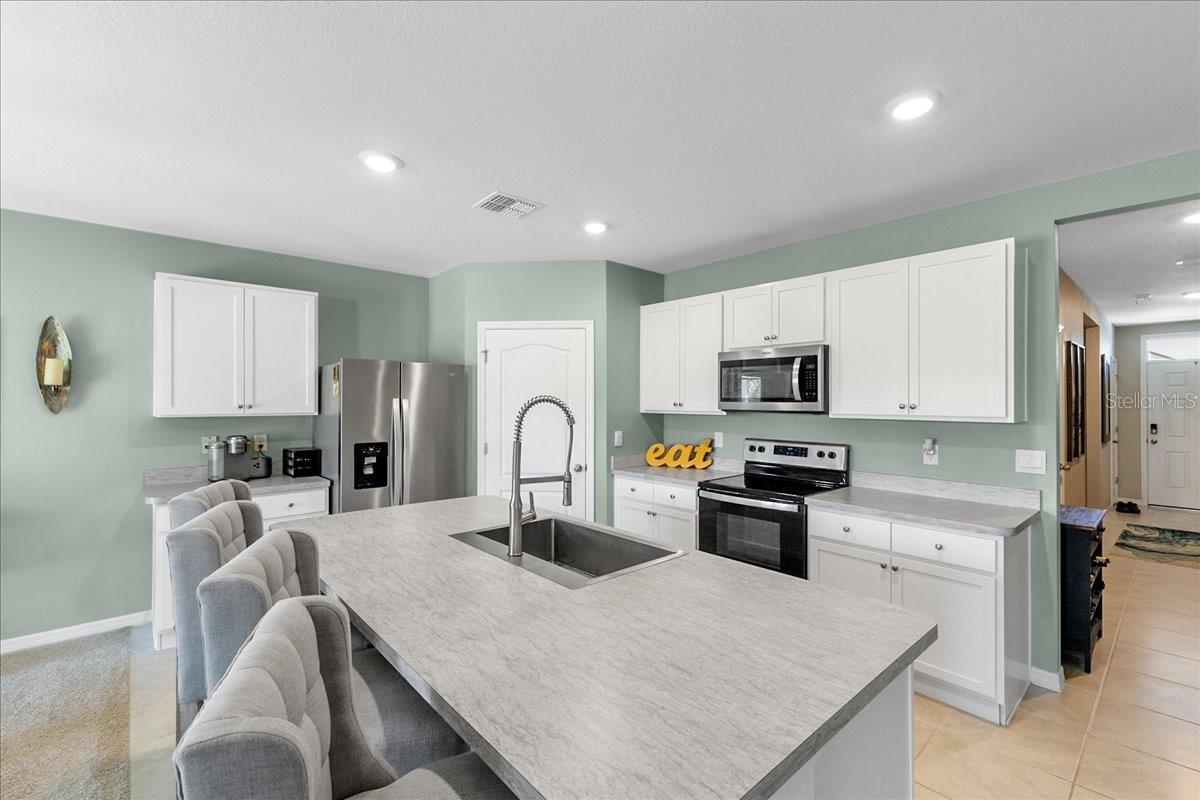 Image 45 of 51 For 2714 Neverland Drive