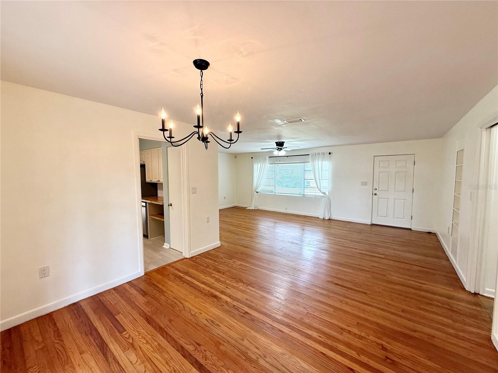 Image 16 of 41 For 312 Orleans Avenue