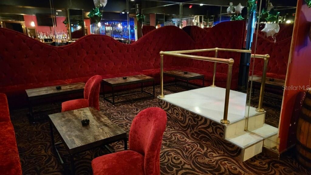 Image 7 of 10 For 8556 Park Boulevard