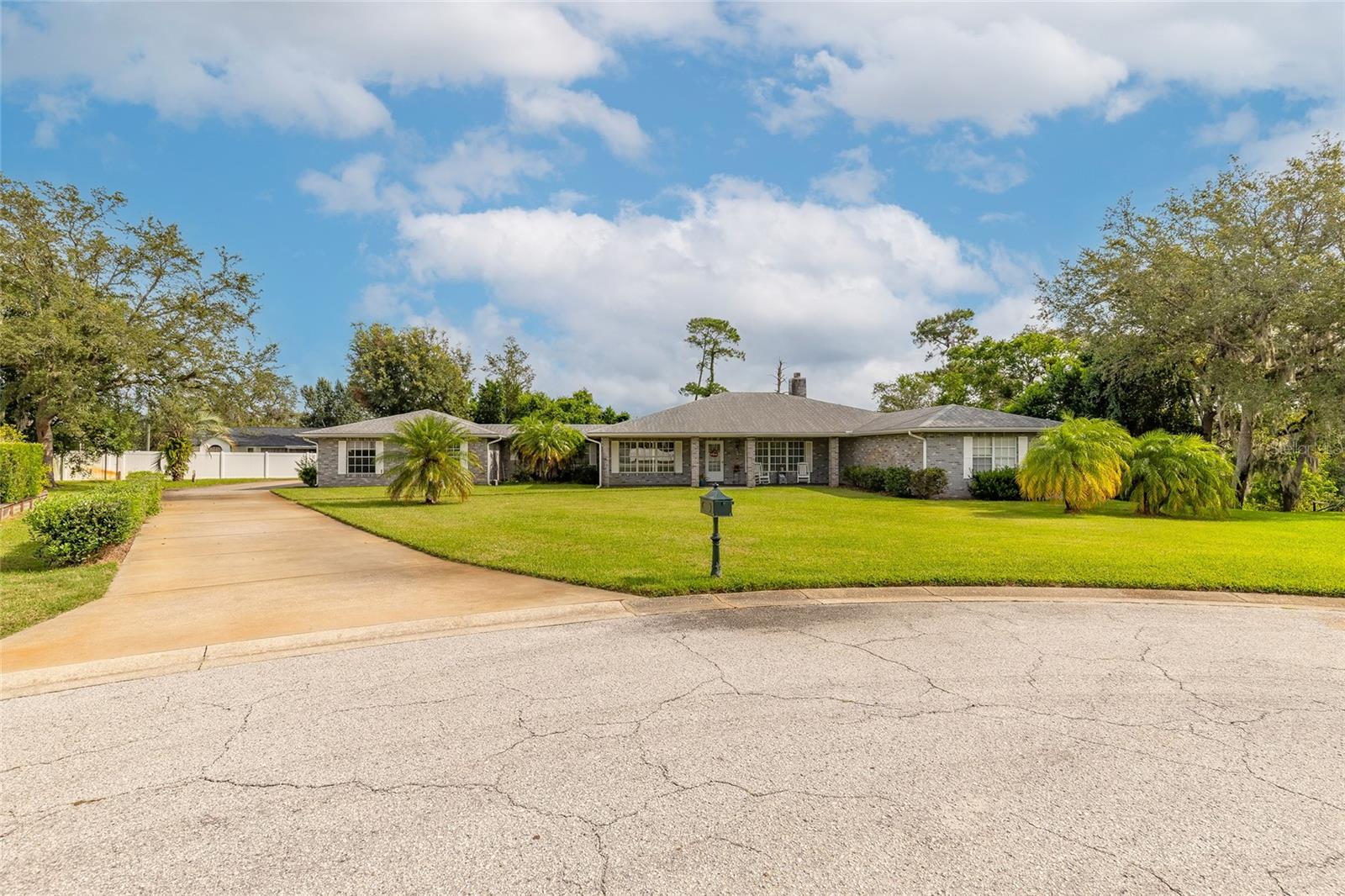 Details for 1086 Platinum Court, DELTONA, FL 32725