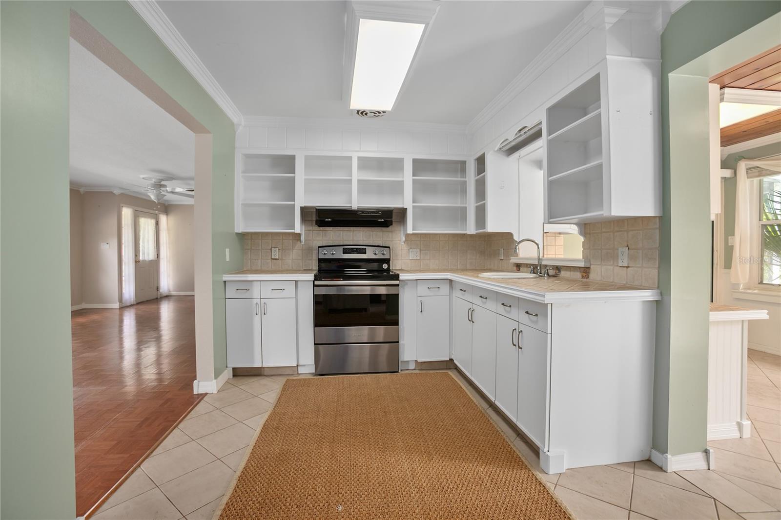 Image 12 of 46 For 1930 Trinidad Street