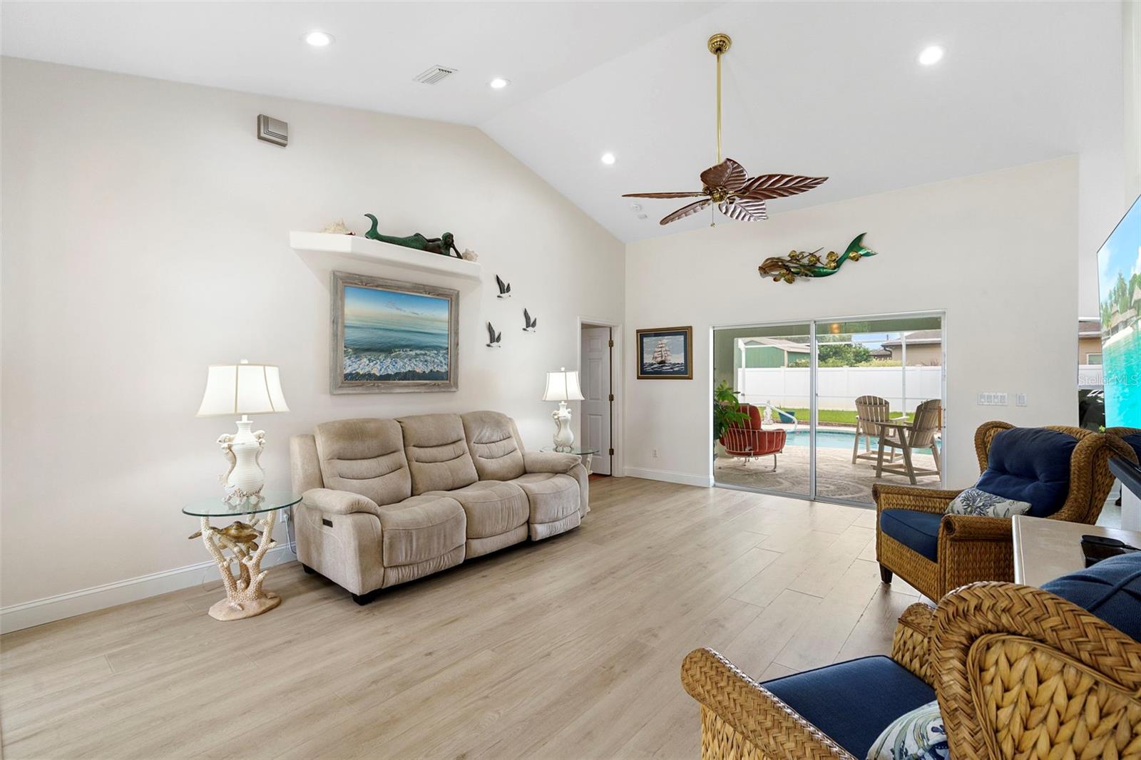 Image 11 of 48 For 88 Woodside Drive