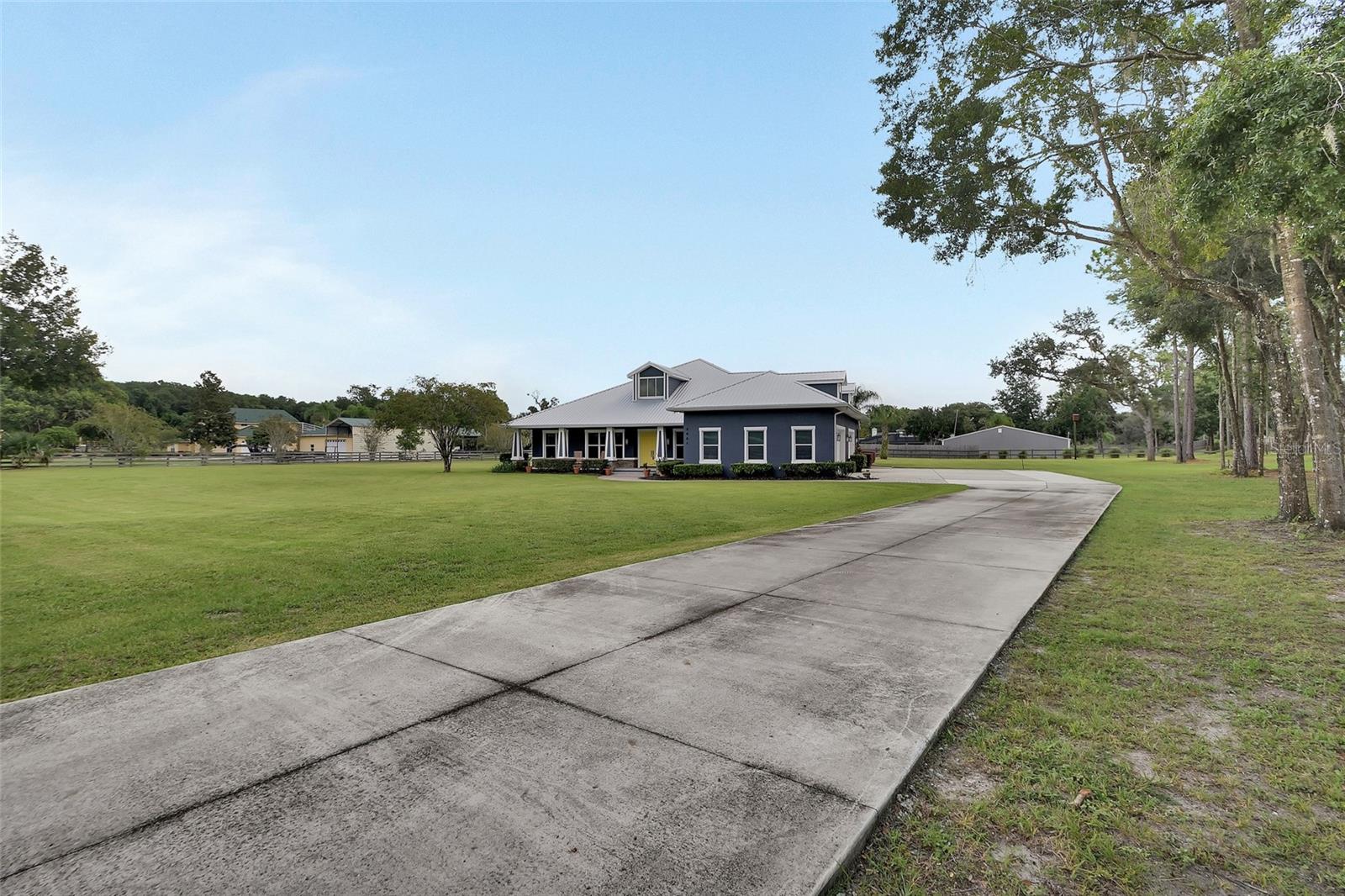 Image 4 of 71 For 2901 Trevor Lane