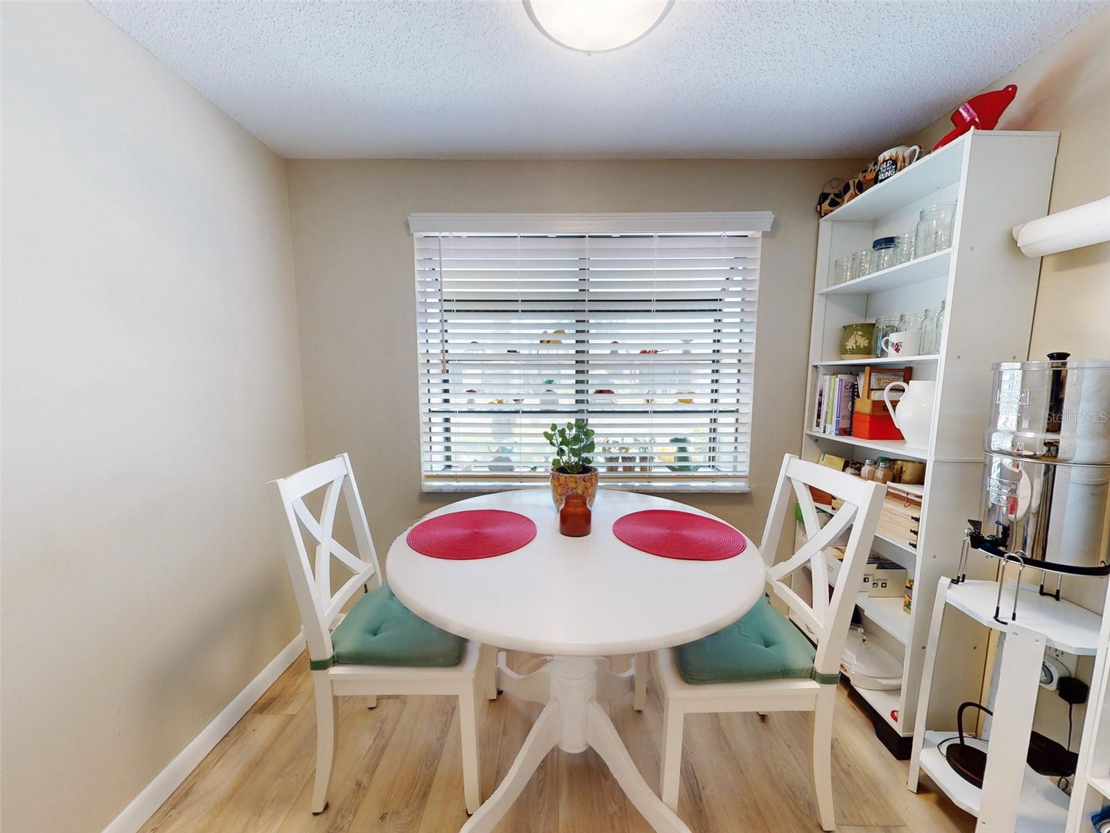 Image 11 of 62 For 420 Terrace Hill Boulevard 6m