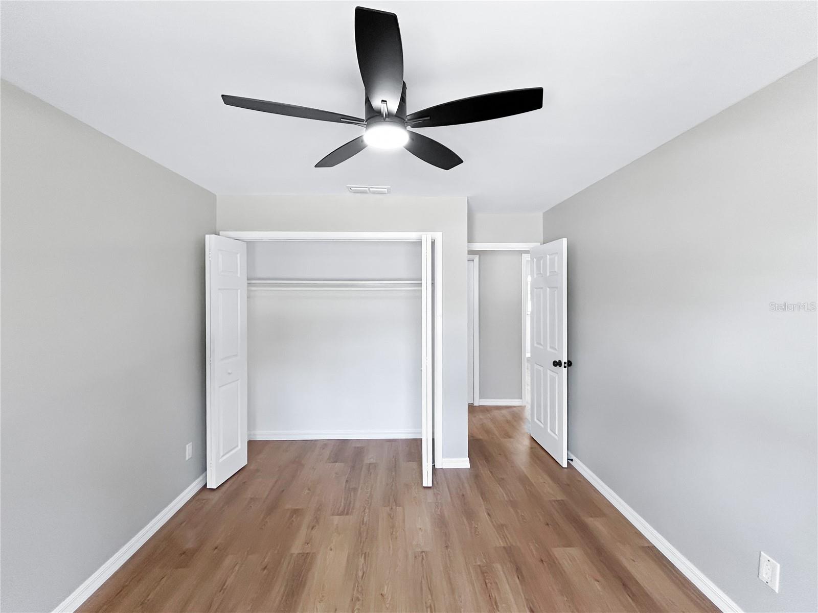 Image 21 of 39 For 1832 6th Street