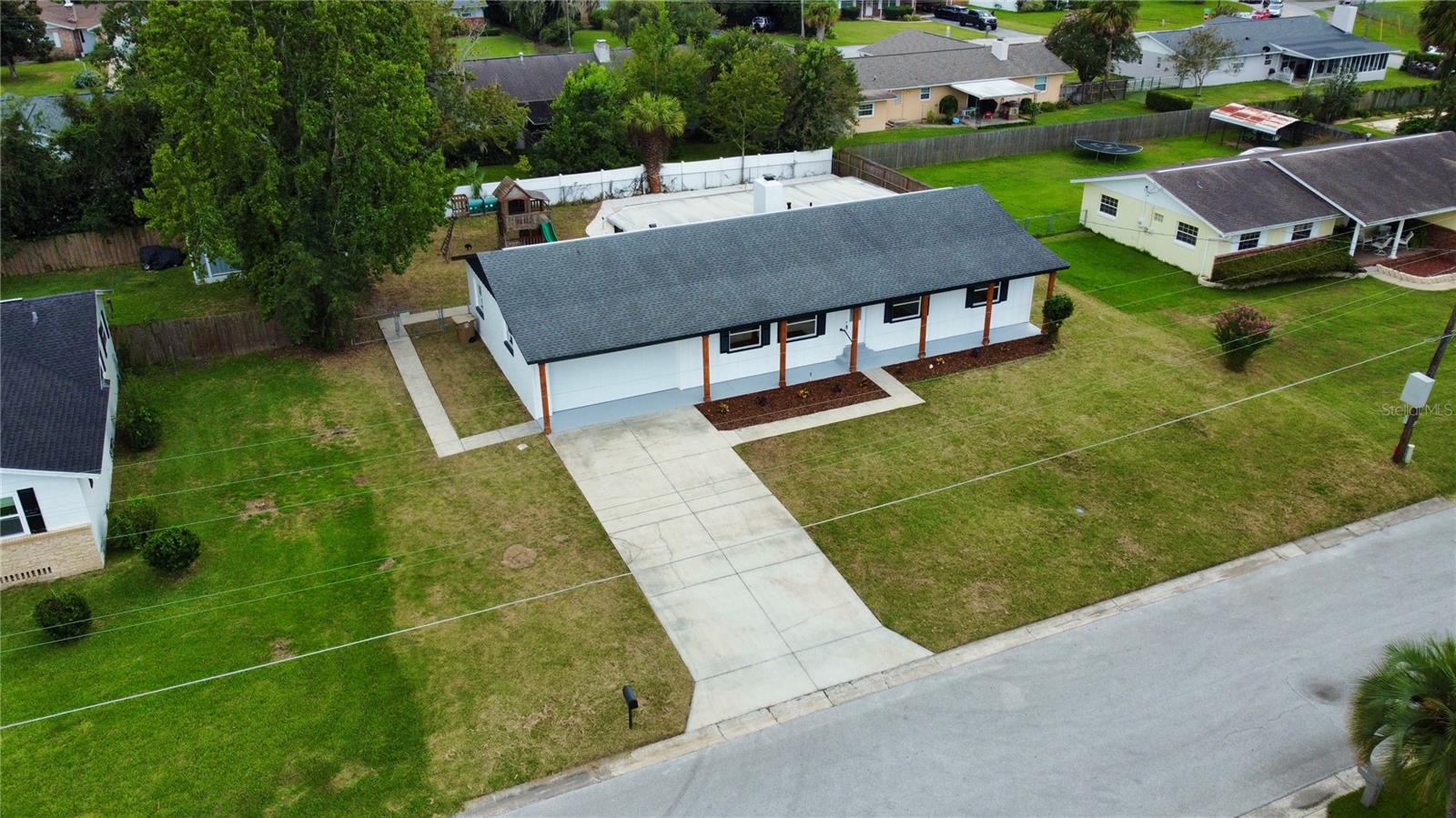 Image 34 of 39 For 1832 6th Street