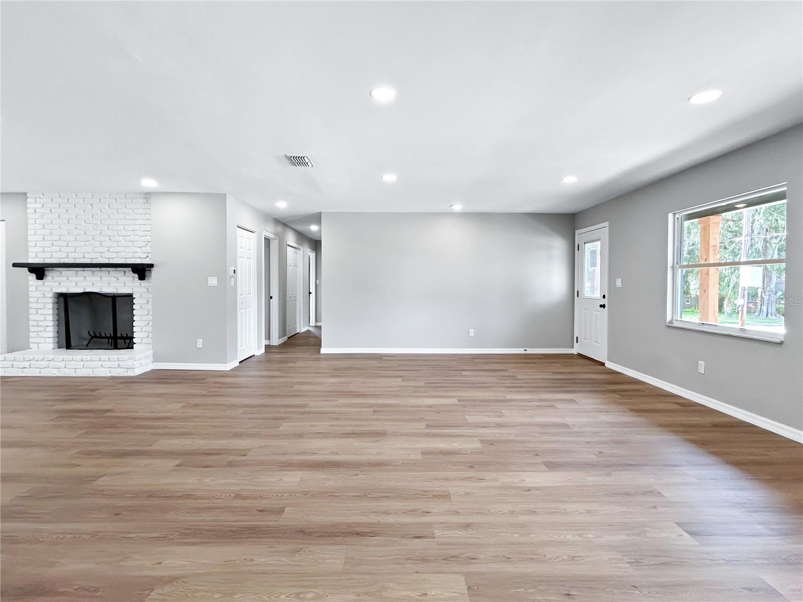 Image 9 of 39 For 1832 6th Street