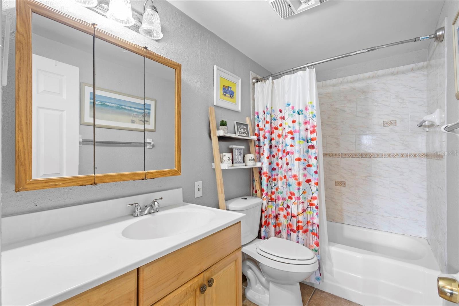 Image 20 of 39 For 118 Sunland Drive