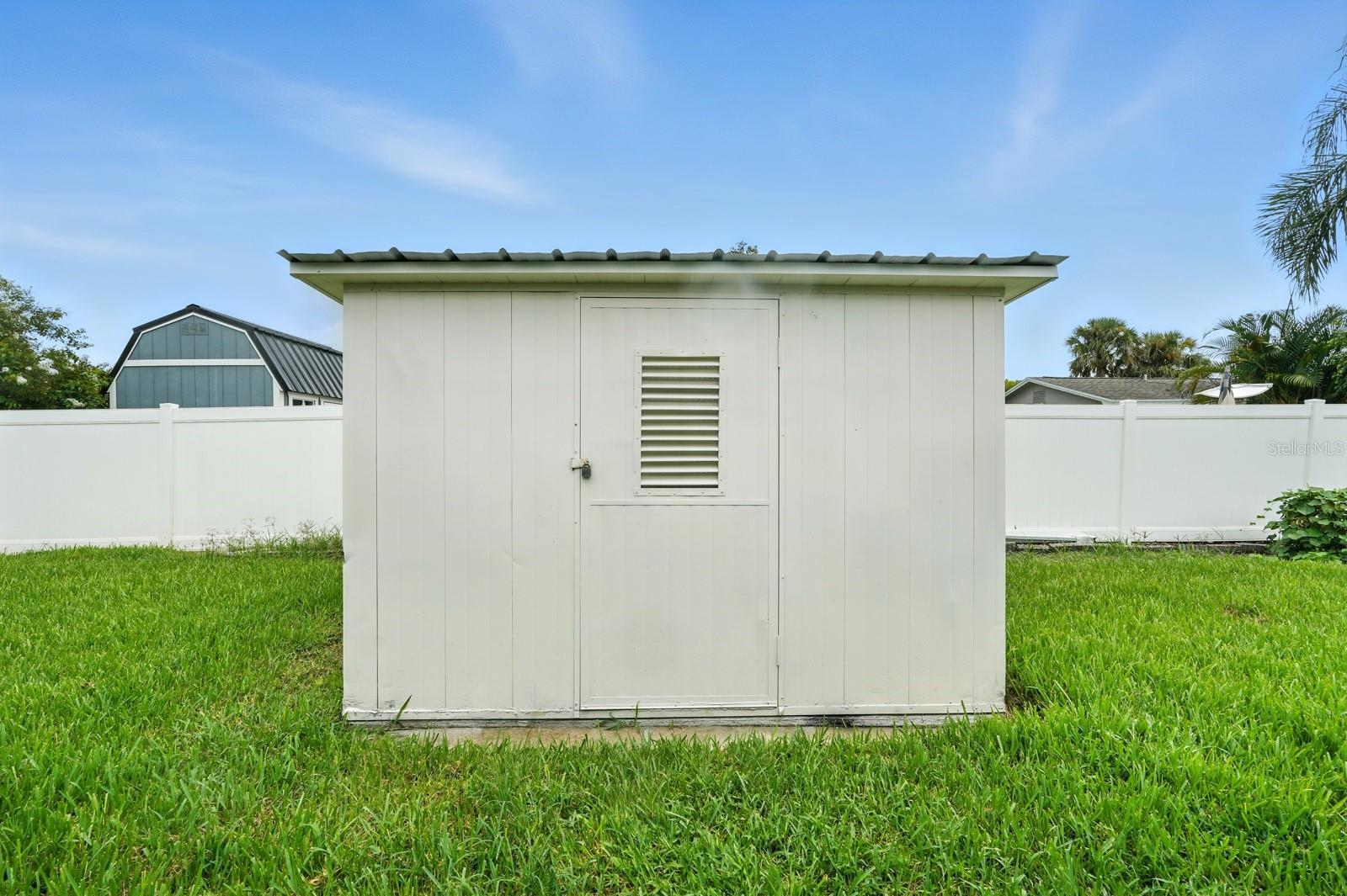 Image 34 of 41 For 2937 Carriage Drive