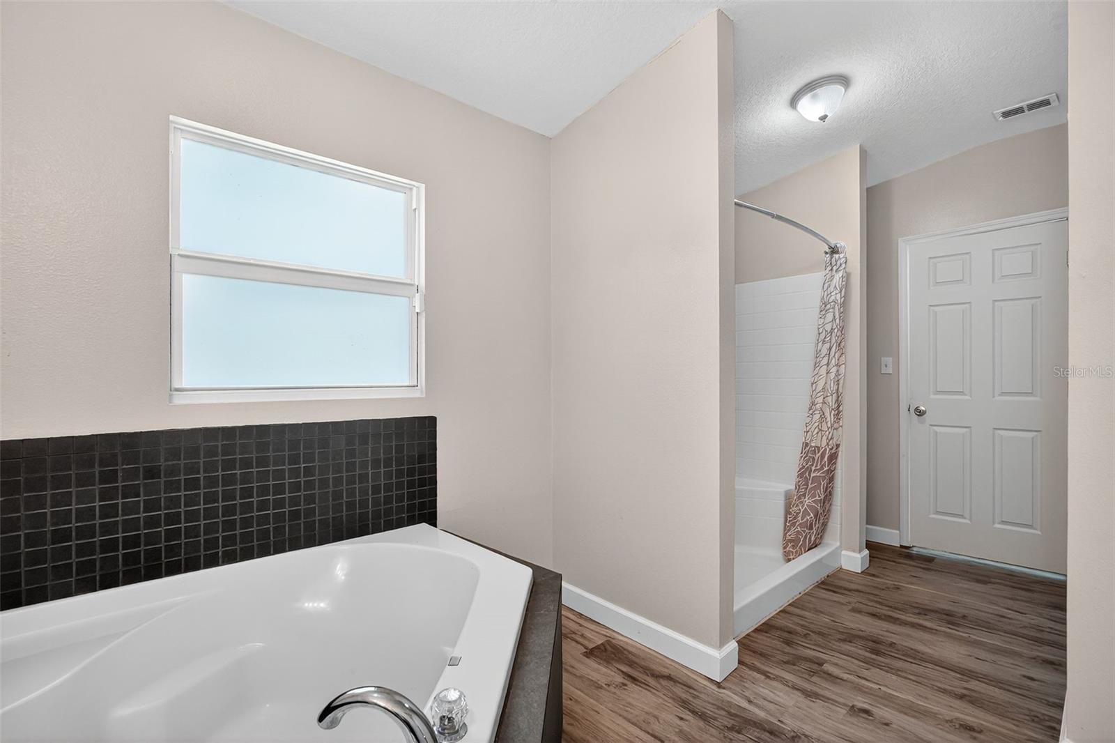 Image 20 of 29 For 1385 11th Avenue