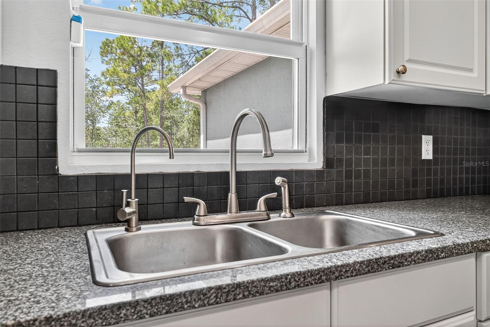 Image 6 of 29 For 1385 11th Avenue