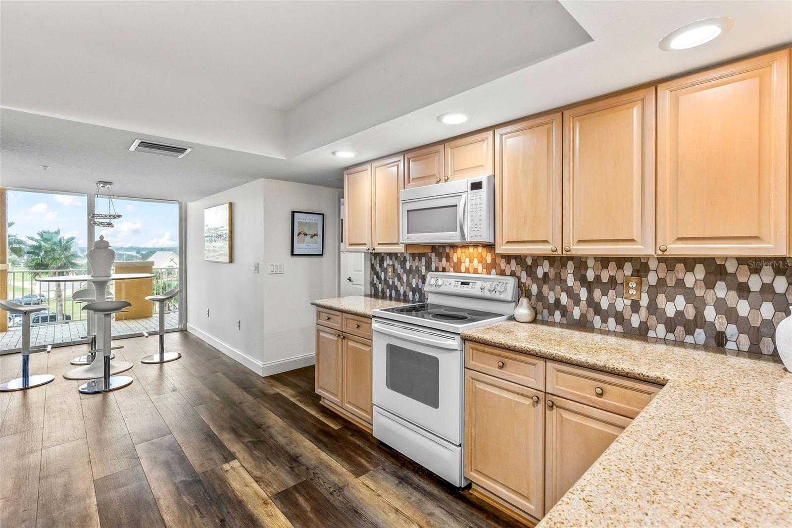 Image 17 of 62 For 3145 Atlantic Avenue 405