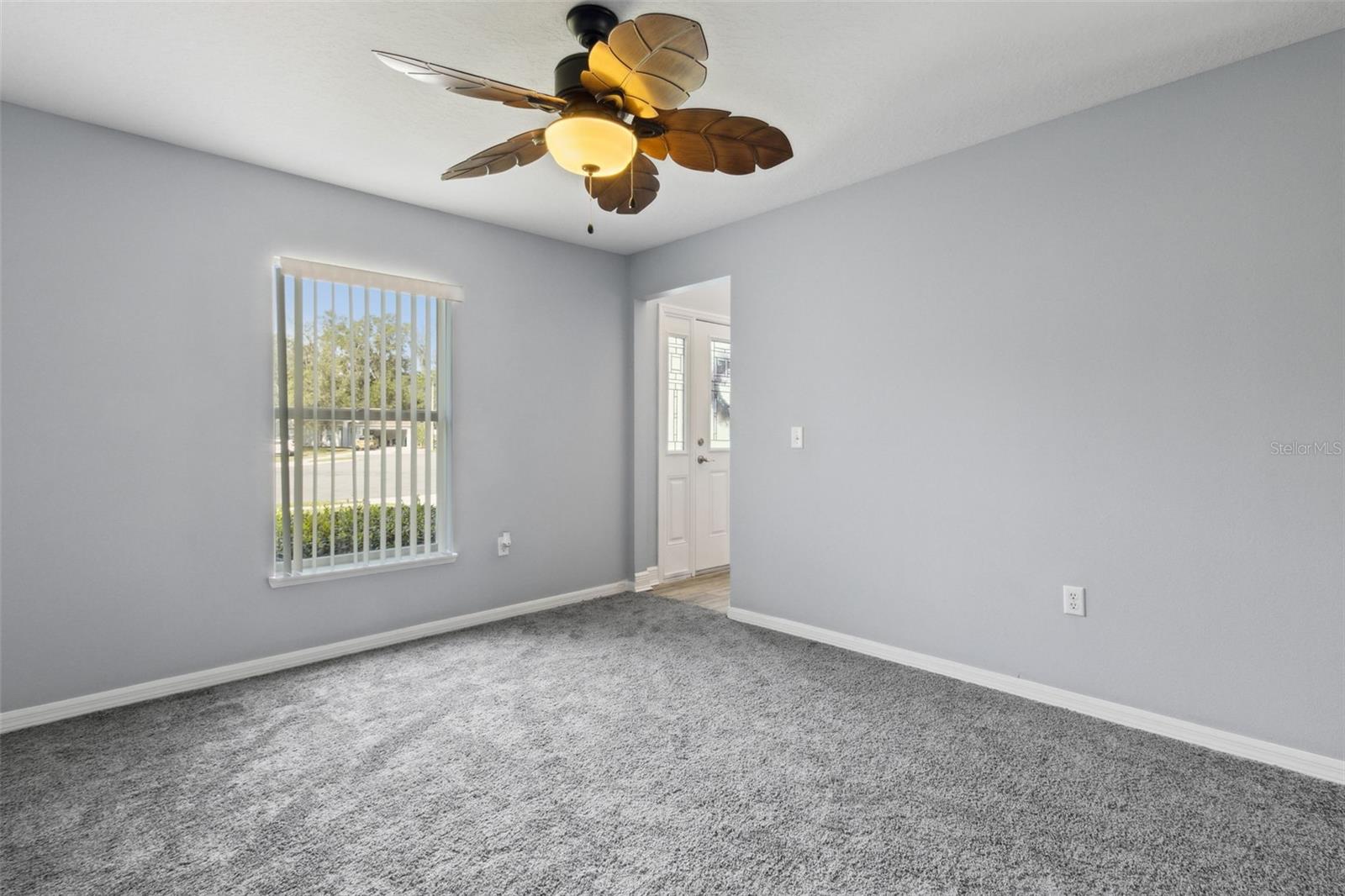 Image 10 of 52 For 905 Cascade Falls Lane
